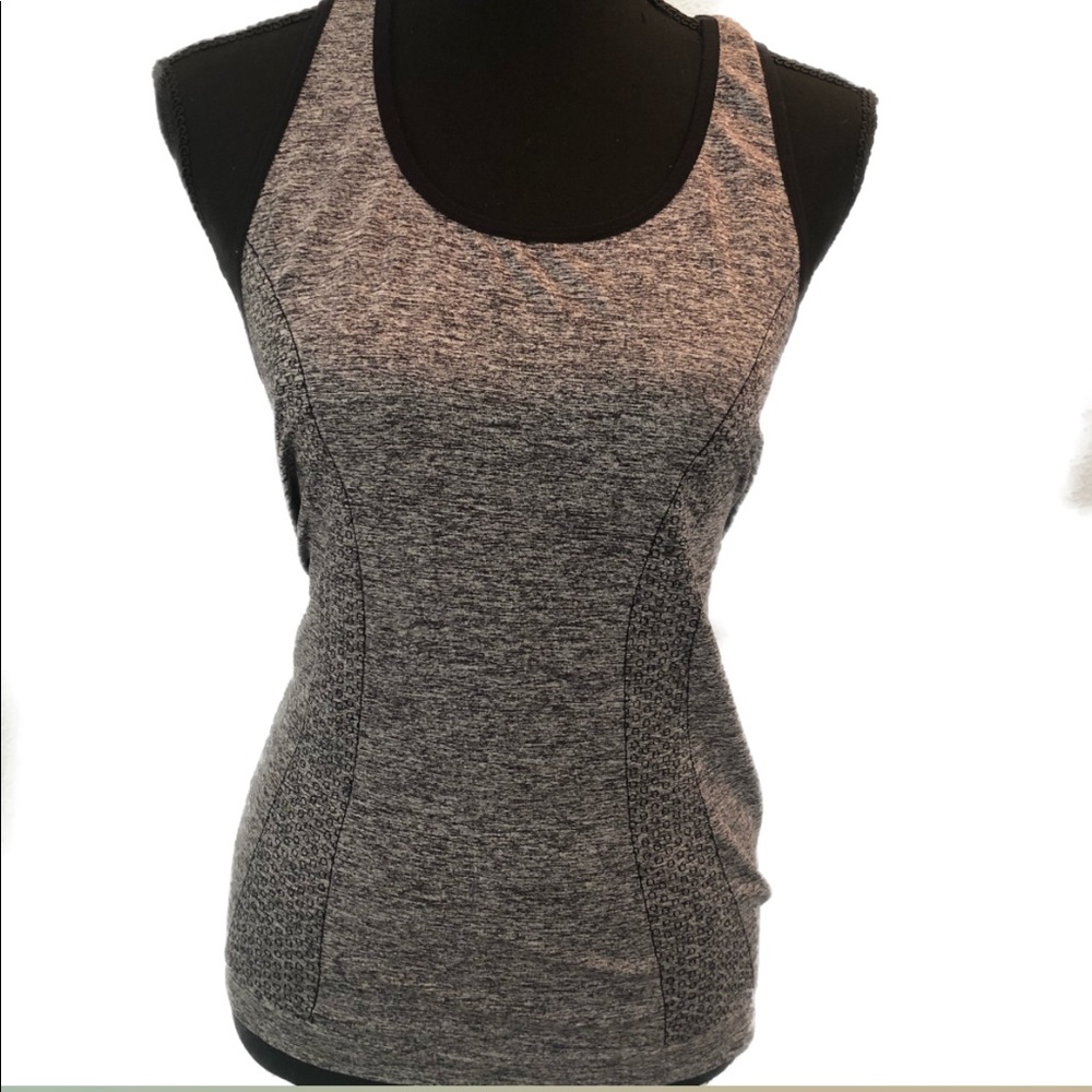 🚨4/$20 Basic racerback tank top.